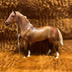 Breyer palomino